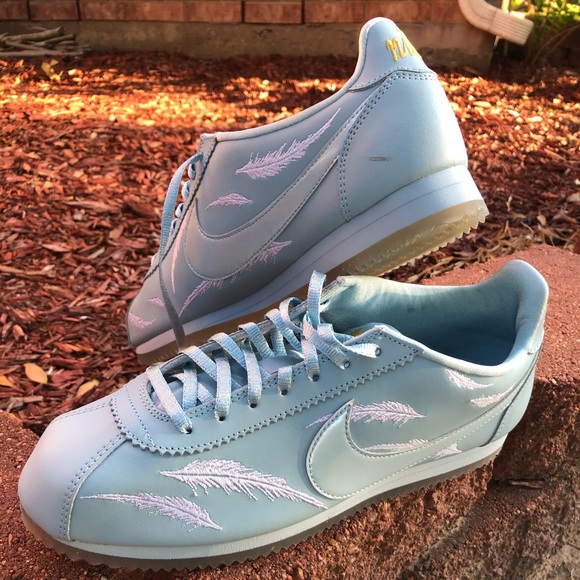 nike cortez design